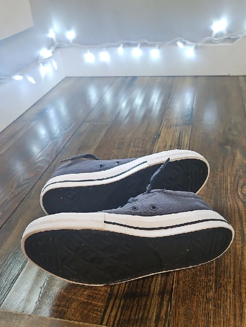 Converse Kids Low Top Sneakers‎ in Gray and Blue